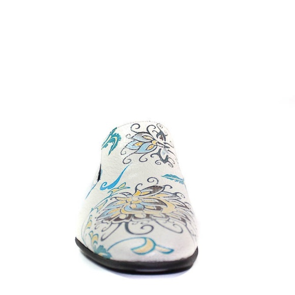 Loafers Fashion Shoes - Picture 2 of 3